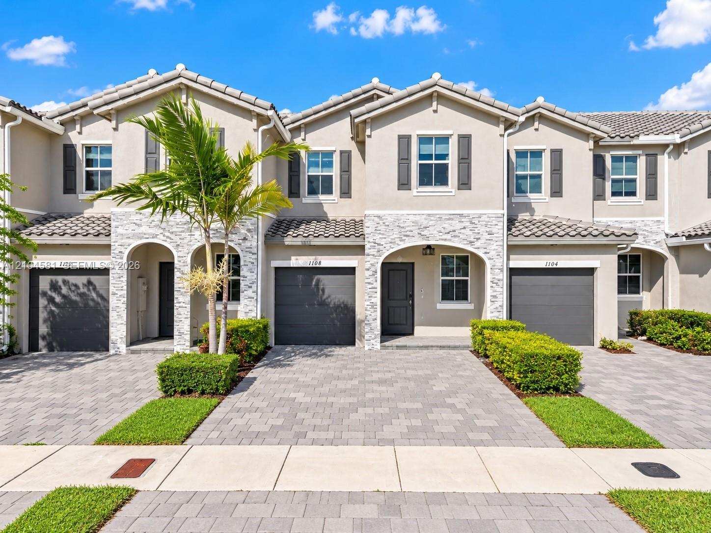 1108 SE 26th Ter, Homestead FL 33035