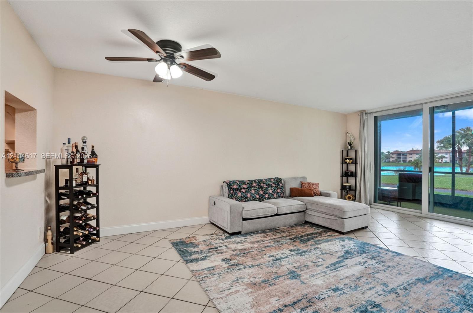7860 NW 50th St # 108, Lauderhill FL 33351