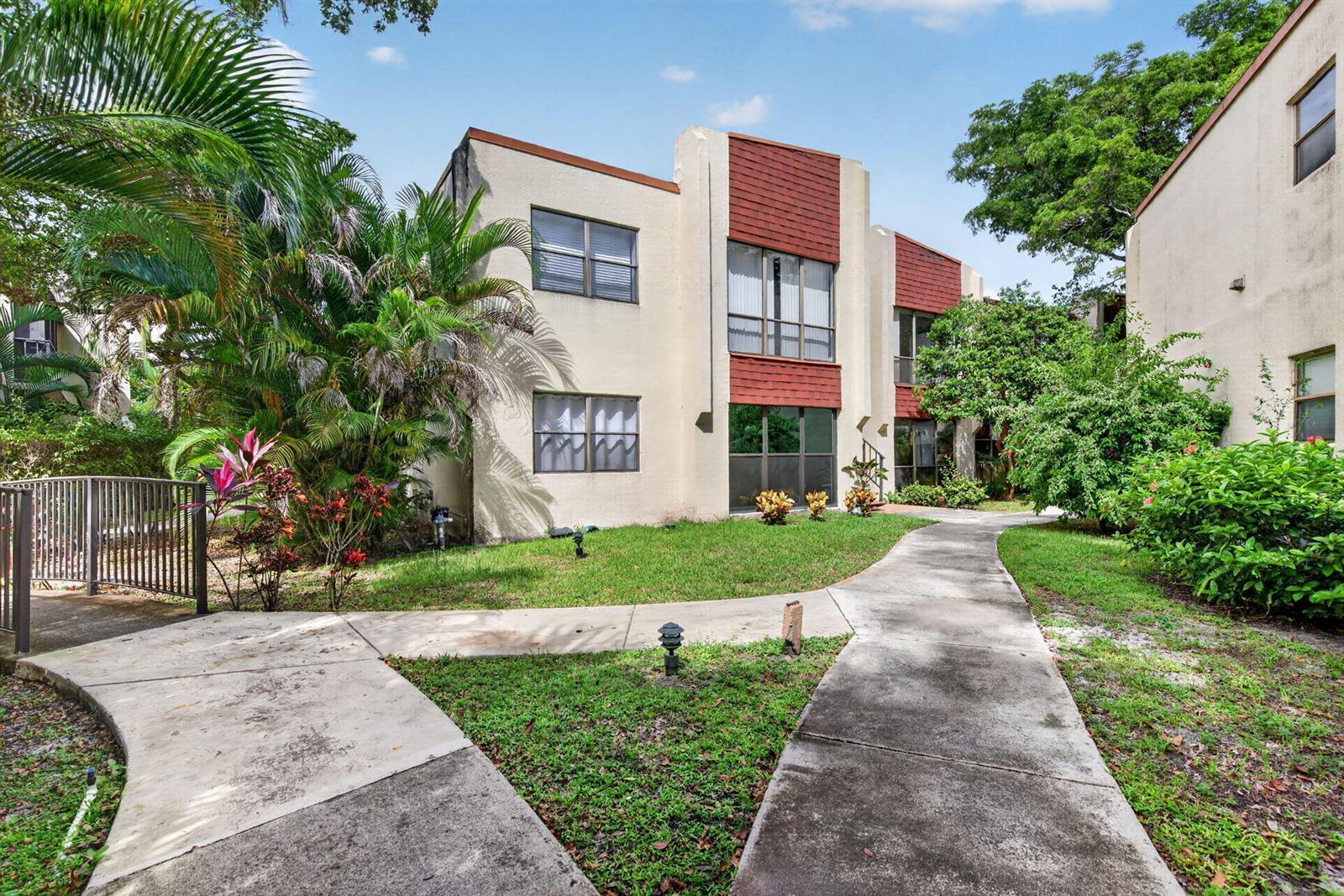 301 N Pine Island Road # 162, Plantation FL 33324