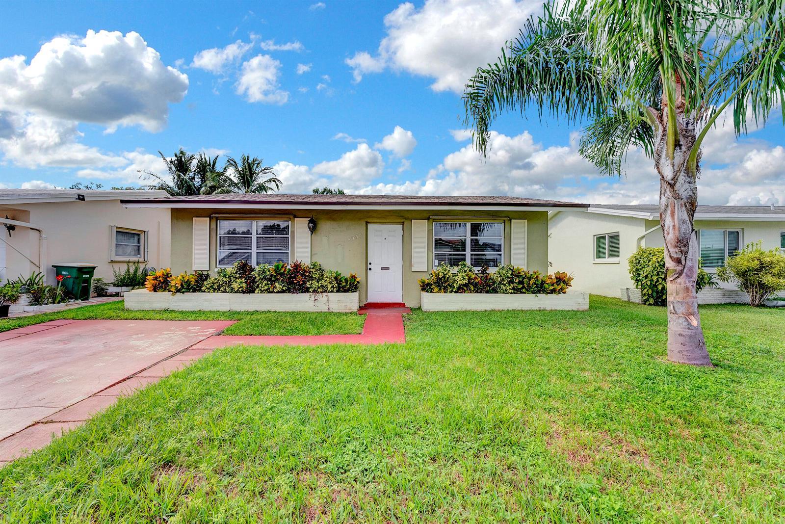 4938 NW 54th Court, Tamarac FL 33319