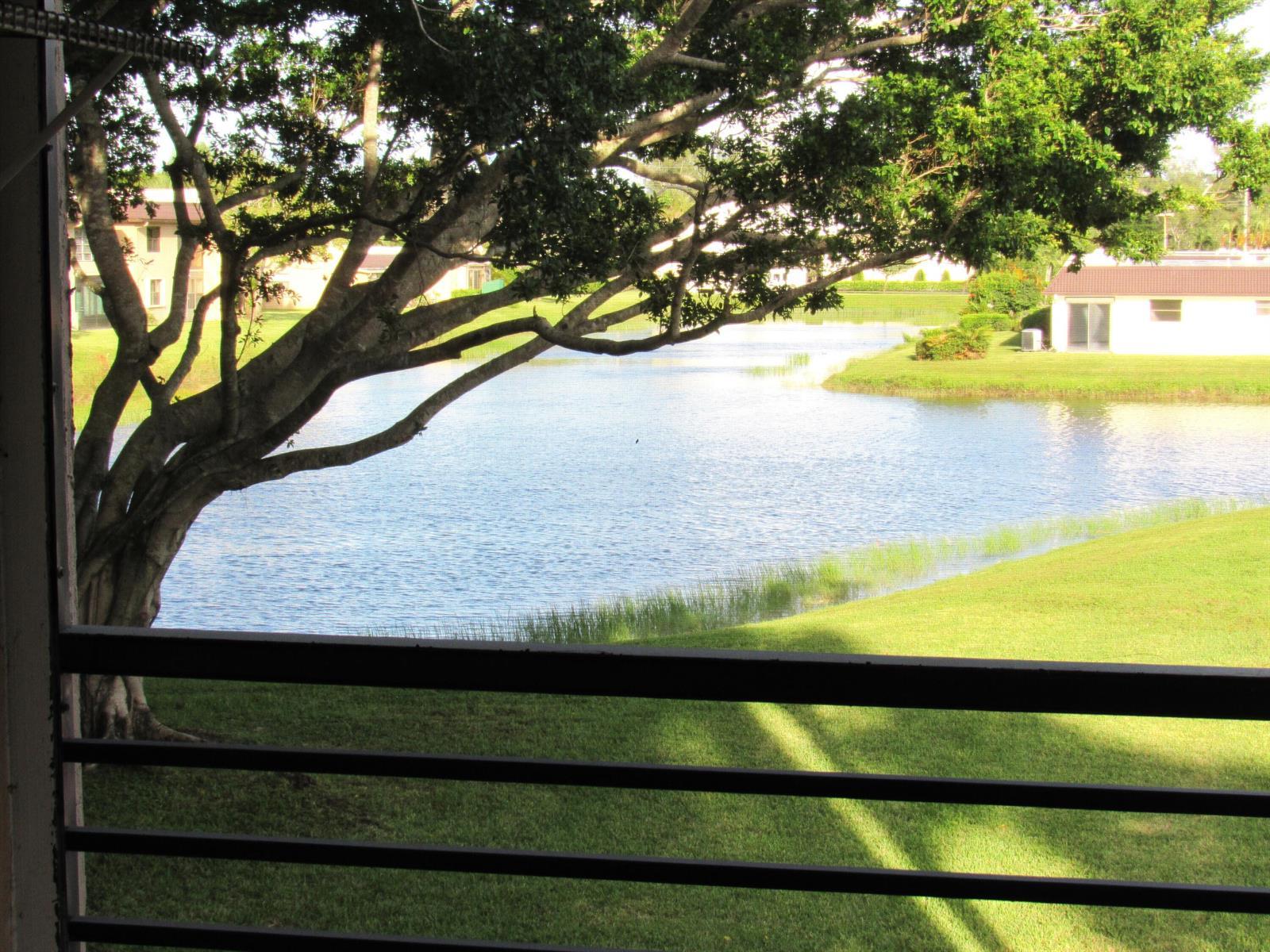 140 LAKE NANCY Lane # 216, West Palm Beach FL 33411