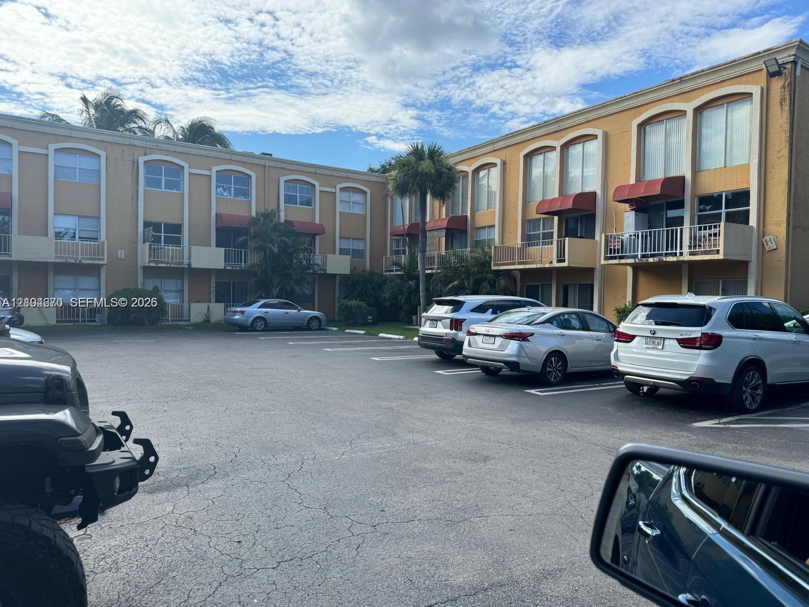 17901 NW 68th Ave # R102, Hialeah FL 33015