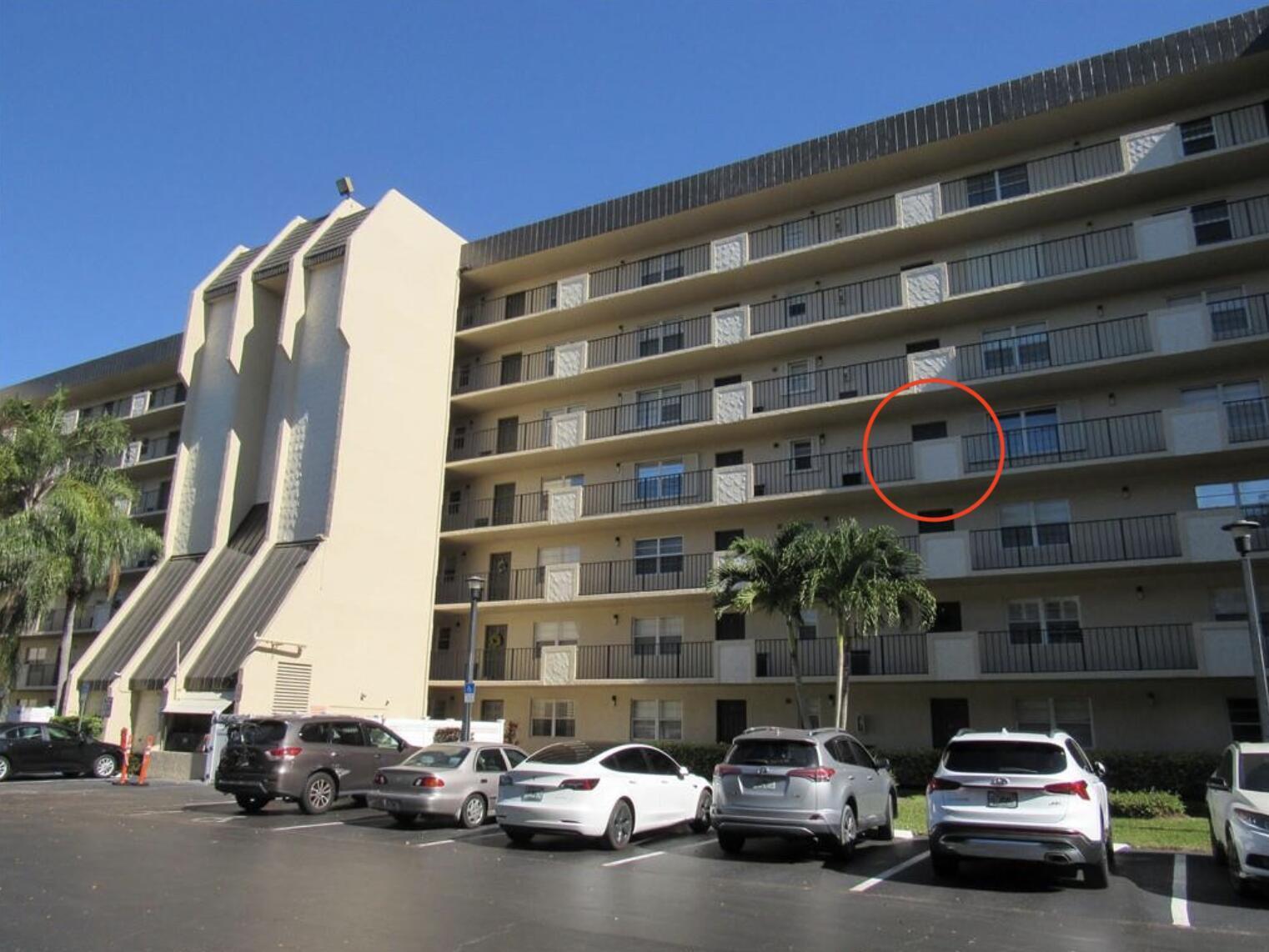 3300 W Rolling Hills Circle Apt 408, Davie FL 33328