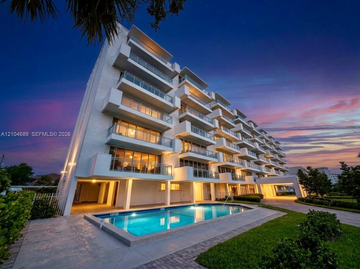 3051 S Ocean Blvd # 2050, Boca Raton FL 33432