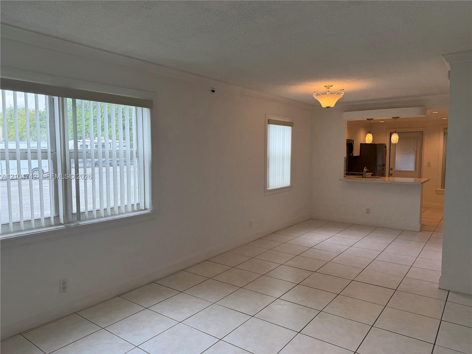 3777 NW 78 AVE # 1A, Davie FL 33024