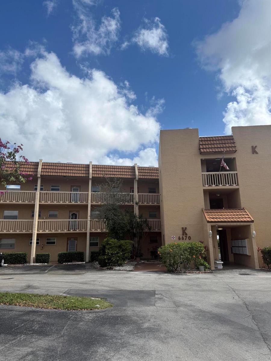 6670 ROYAL PALM Boulevard # 205K, Margate FL 33063