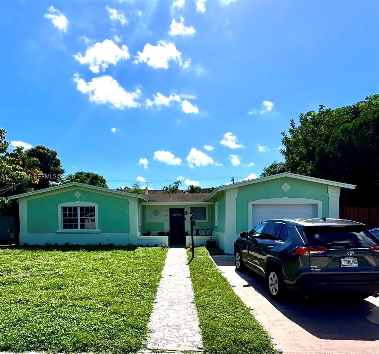 6472 SW 10th Ct, North Lauderdale FL 33068