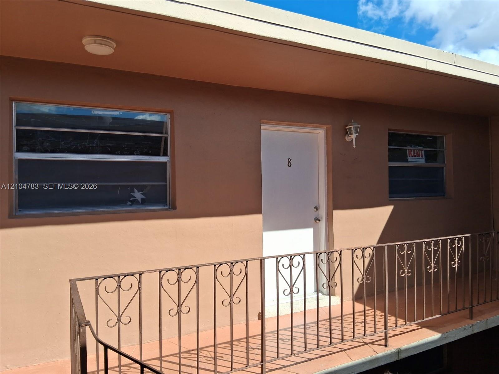 55 W 16th St # 8, Hialeah FL 33010
