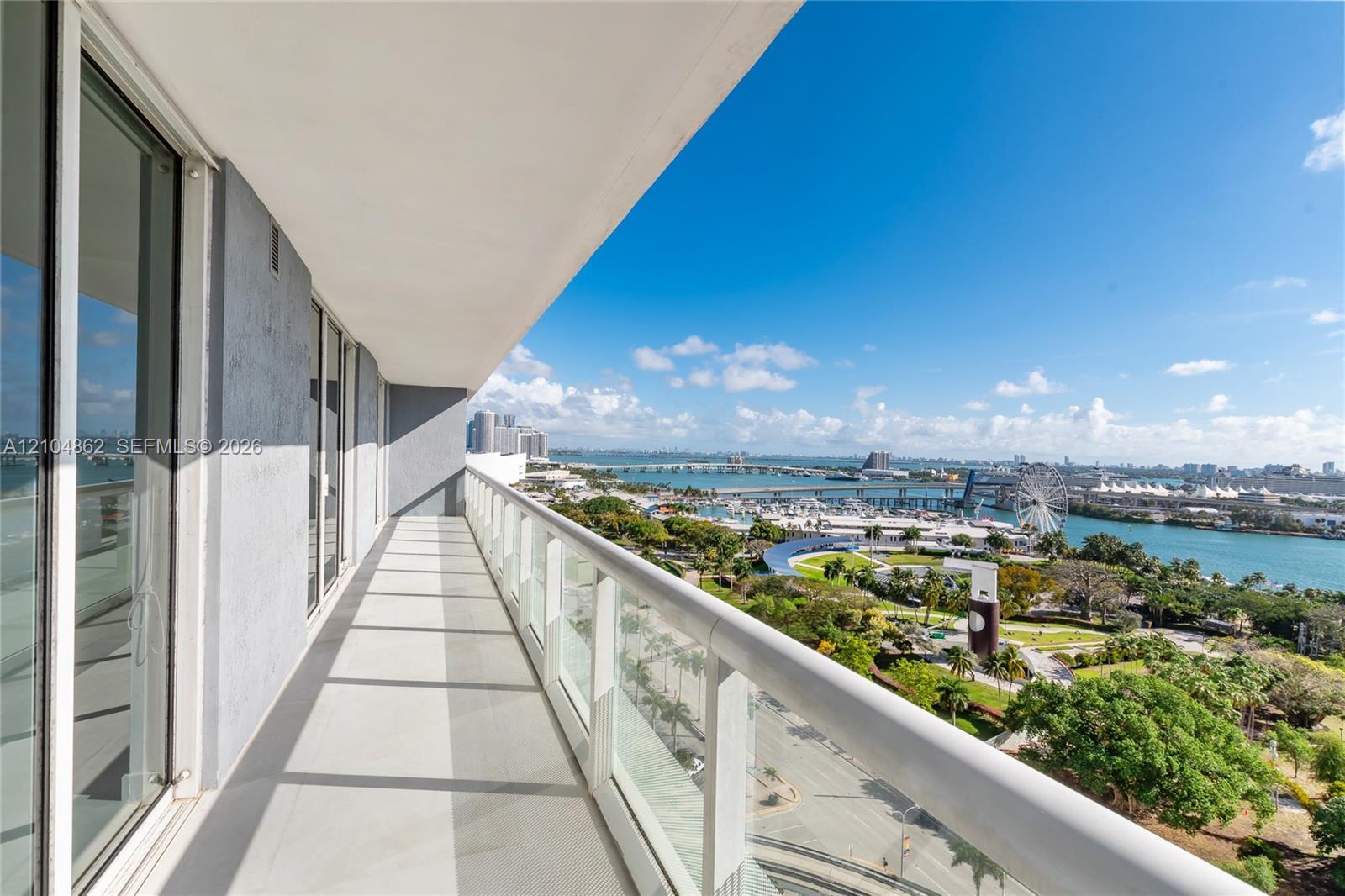 50 BISCAYNE BLVD # 1808, Miami FL 33132