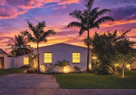2718 Sherman St, Hollywood FL 33020