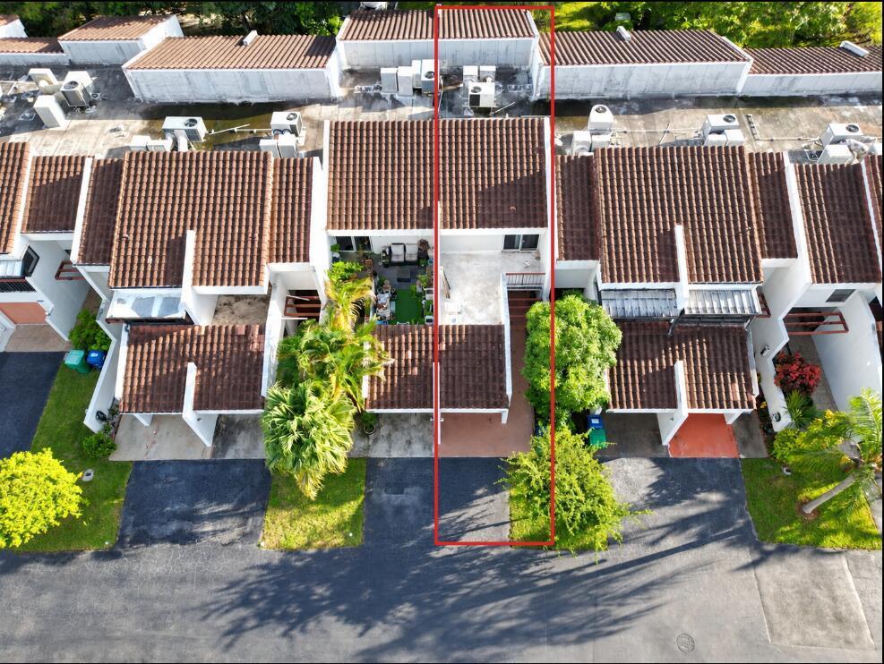 6479 Racquet Club Drive, Lauderhill FL 33319