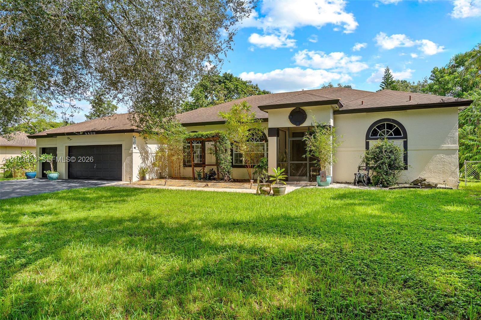 5400 SW 199th Ave, Pembroke Pines FL 33332