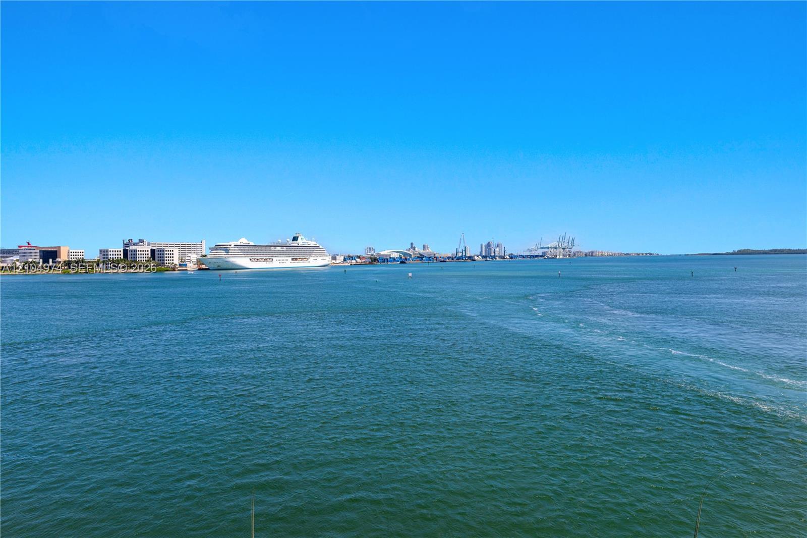 335 S Biscayne Blvd # 412, Miami FL 33131