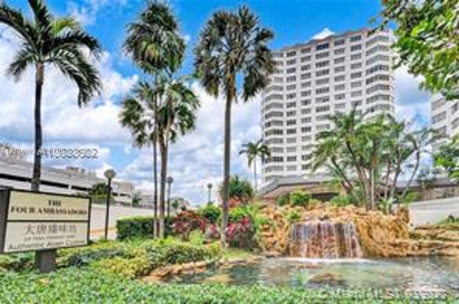 825 Brickell Bay Dr # 1049, Miami FL 33131