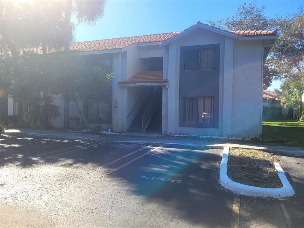 3208 CORAL LAKE Lane # 3208, Coral Springs FL 33065