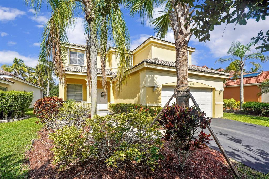 1457 BANYAN Way, Weston FL 33327