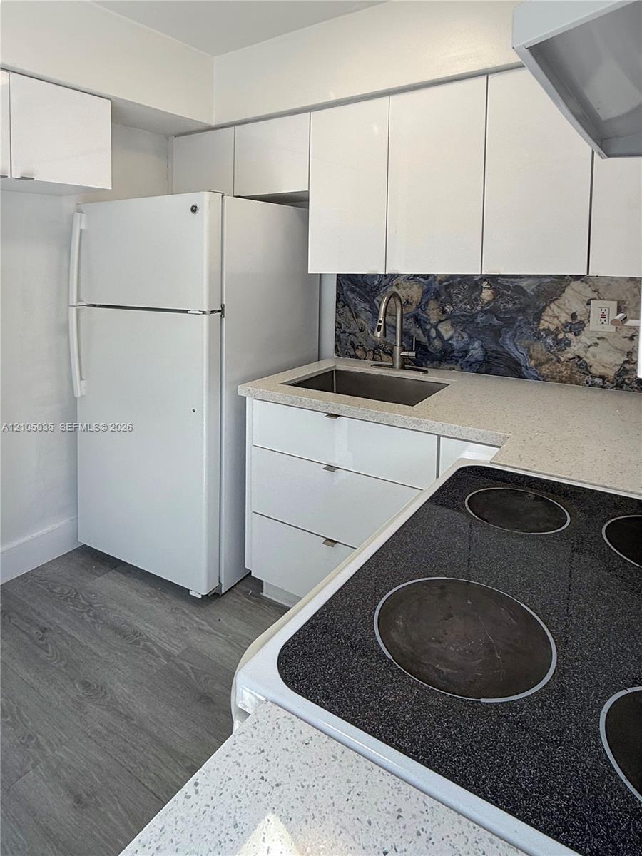 852 SW 1st St # 6, Miami FL 33130