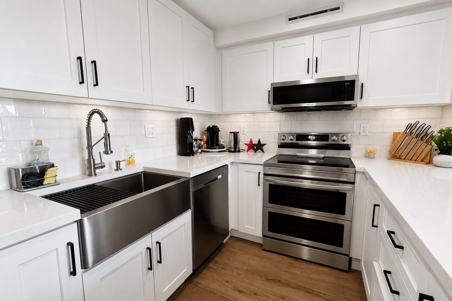 9491 EVERGREEN Place # 307, Davie FL 33324
