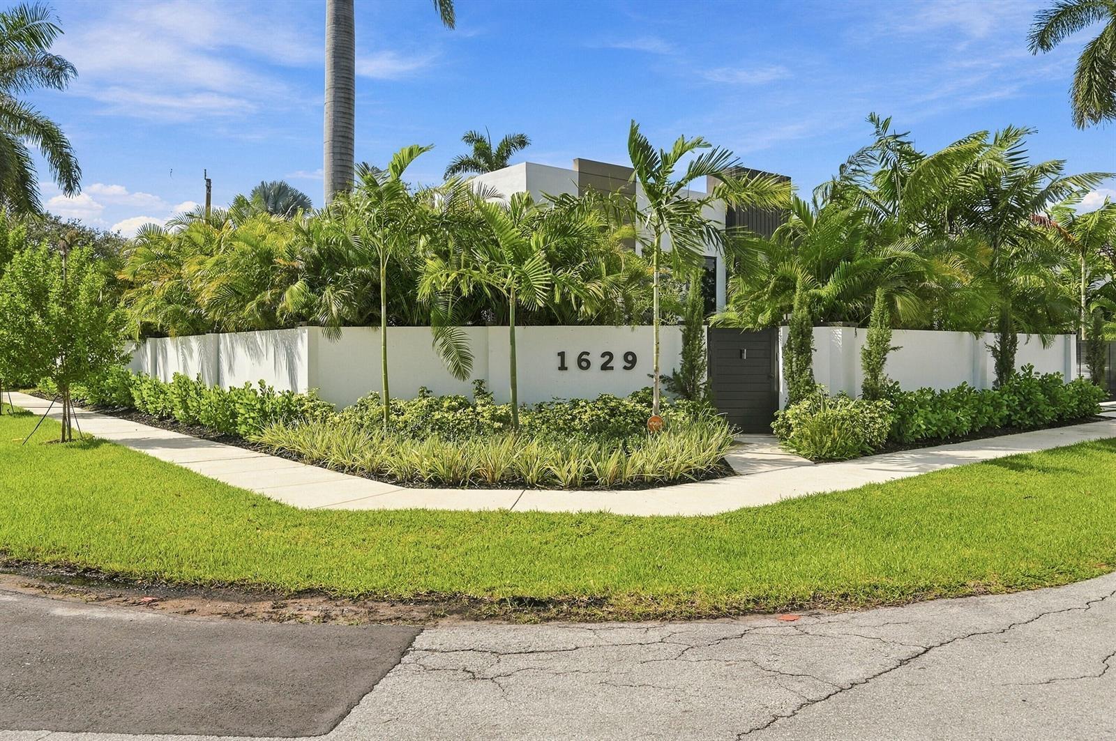 1629 NE 1ST Avenue, Fort Lauderdale FL 33305