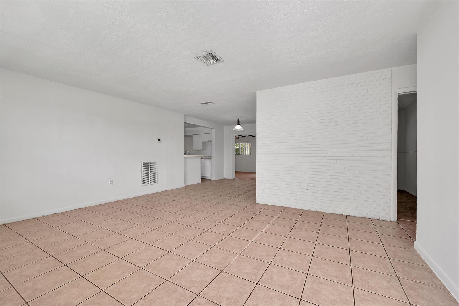6481 PIERCE Street, Hollywood FL 33024