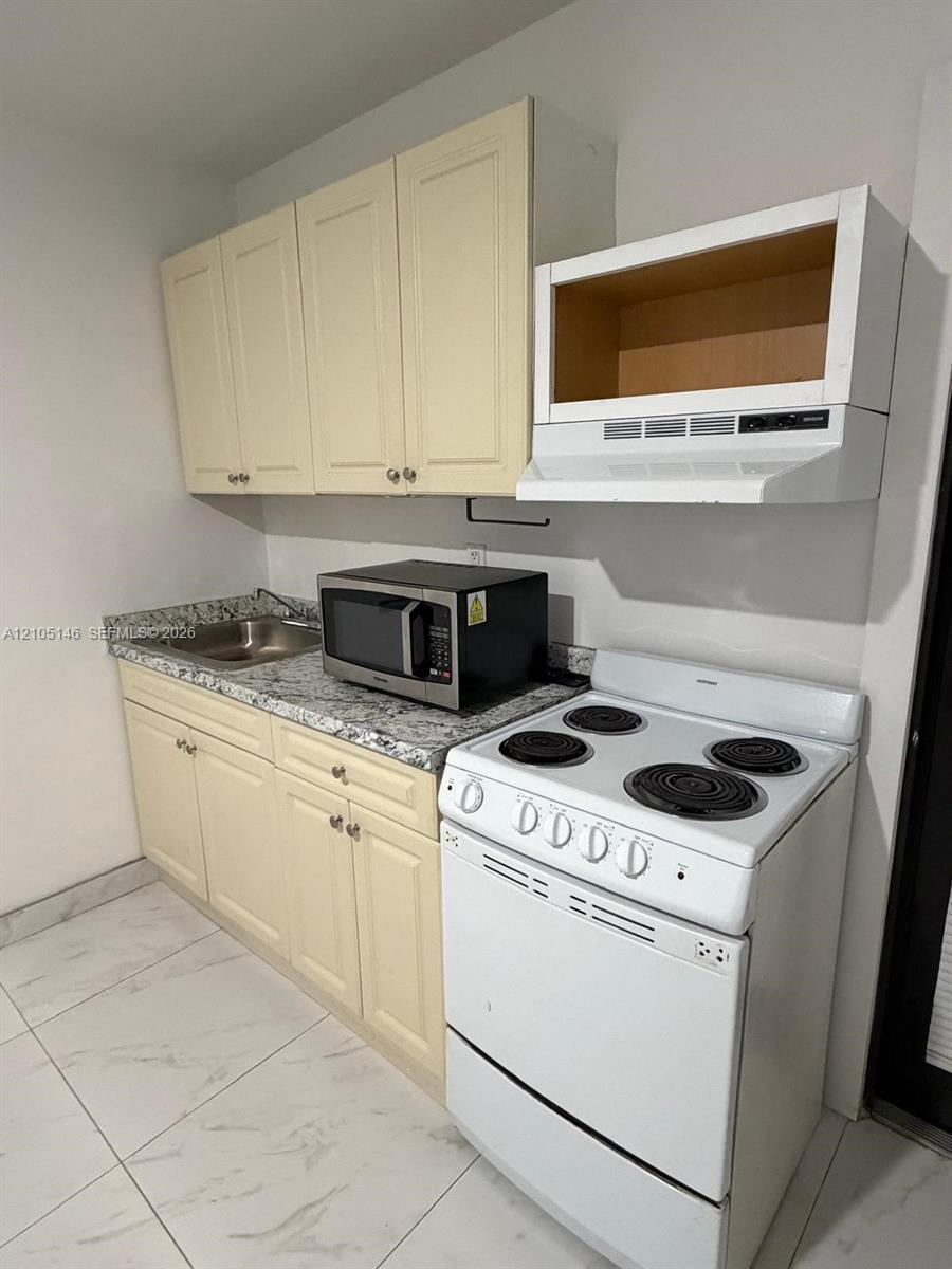 13707 SW 12th St # 1, Miami FL 33184