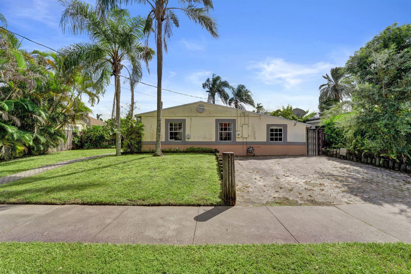 2714 SCOTT Street, Hollywood FL 33020