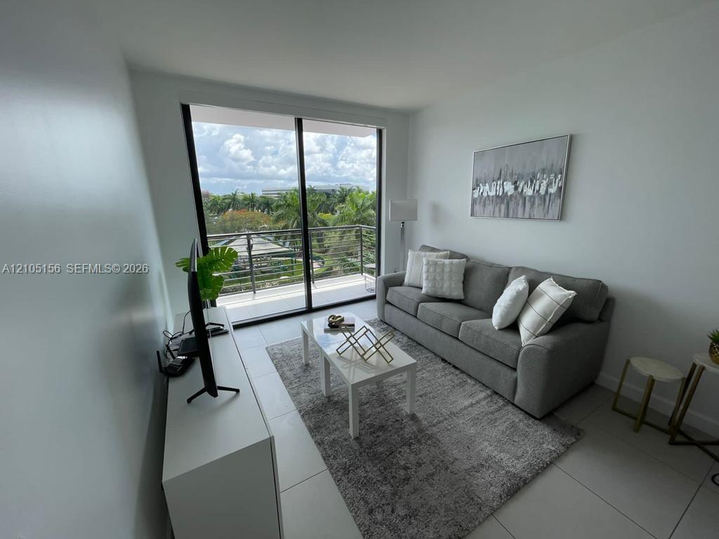5350 NW 84th Ave # 303, Doral FL 33166