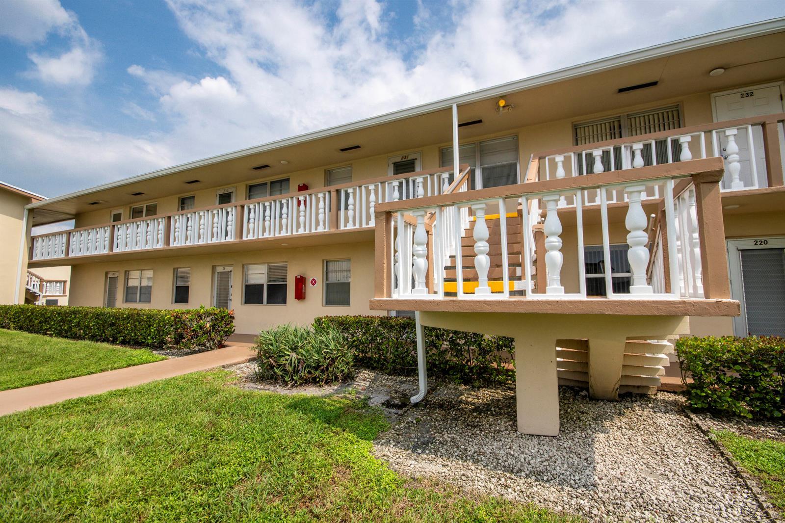 231 Chatham K # 231, West Palm Beach FL 33417