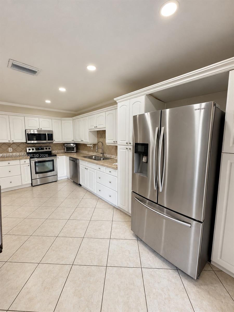 3851 NW 110th Ave, Coral Springs FL 33065