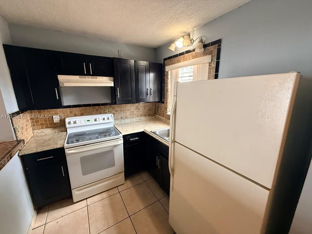 2260 W 55th St # 12, Hialeah FL 33016