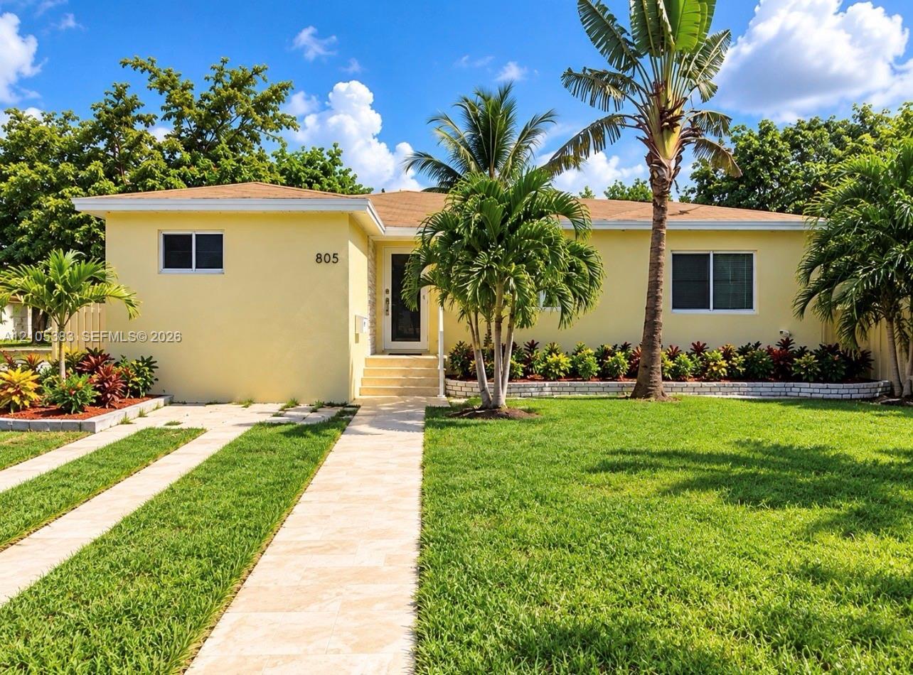 805 NE 138th St, North Miami FL 33161