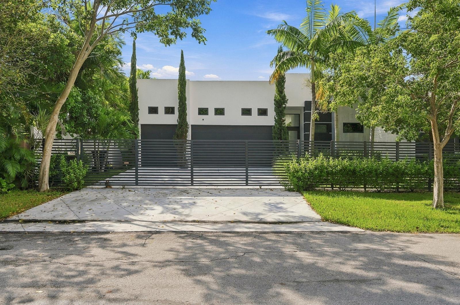 114 NE 16TH Place, Fort Lauderdale FL 33305