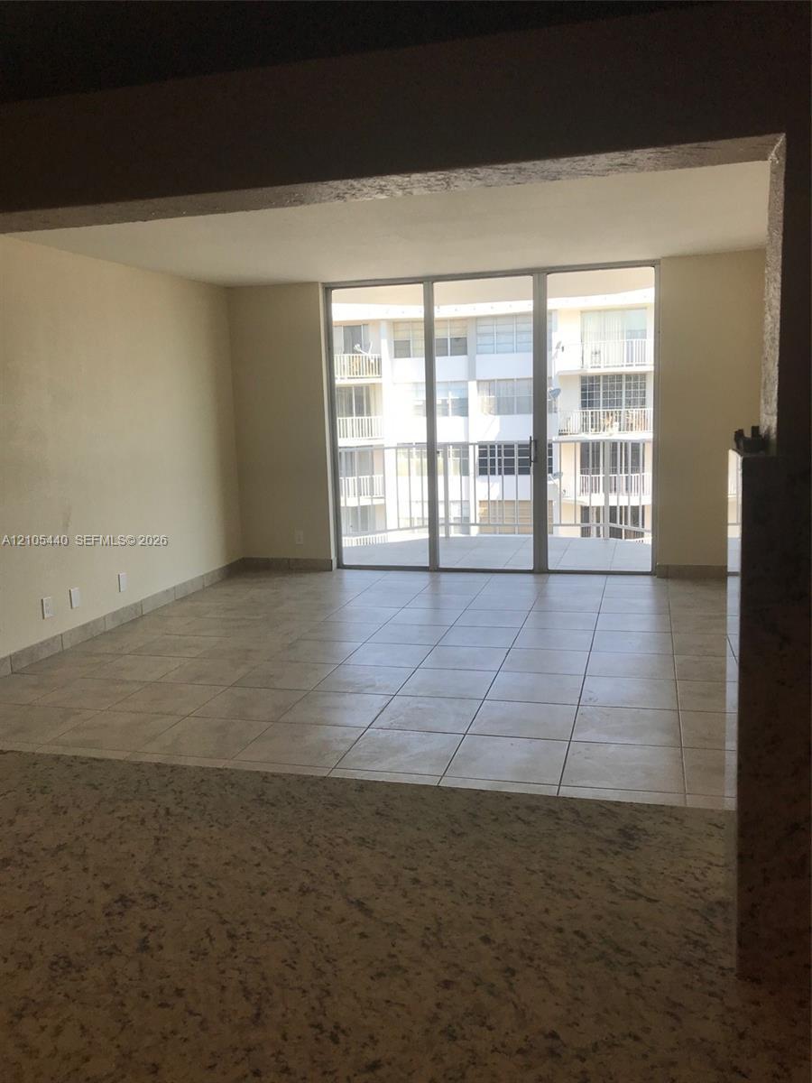16710 NE 9th Ave # 707, North Miami Beach FL 33162
