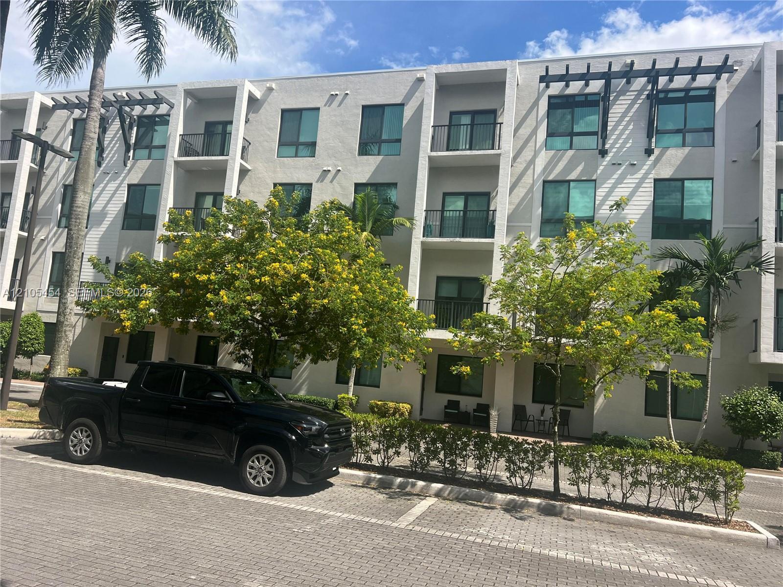 4745 NW 84th Ct # 20, Doral FL 33166
