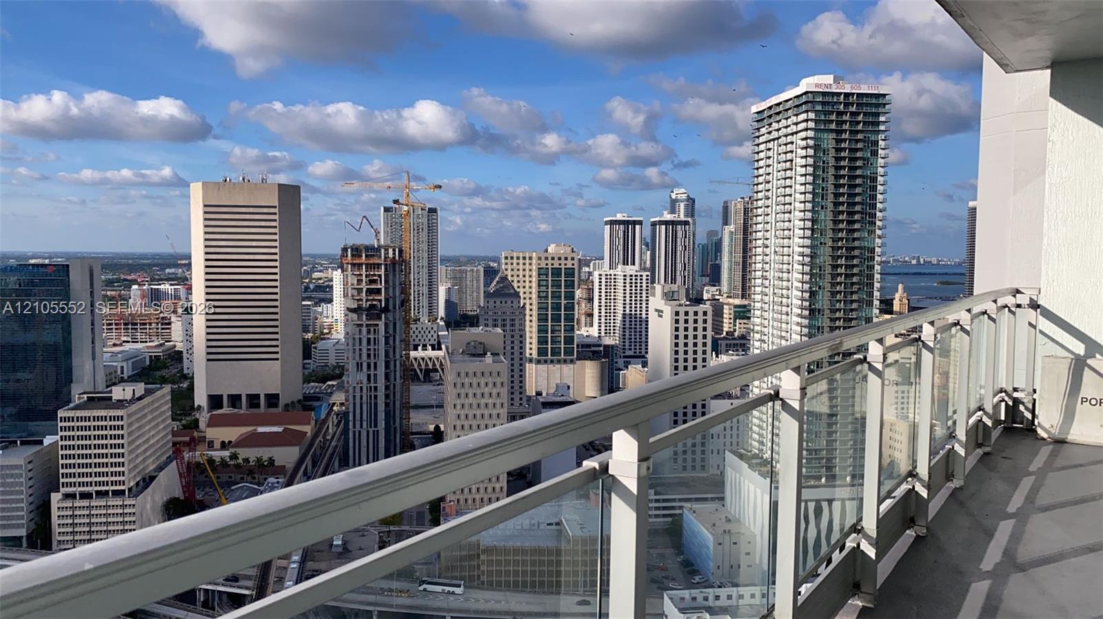 90 SW 3rd St # 3907, Miami FL 33130