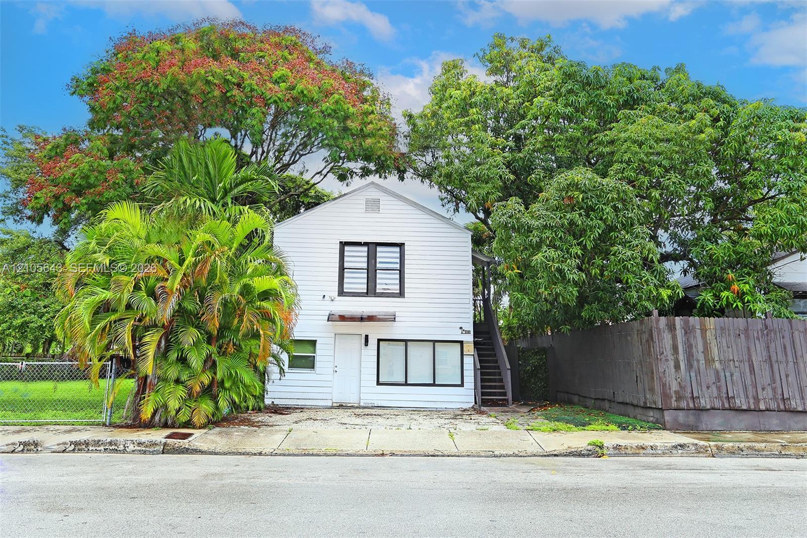 1111 SW 11th St # B, Miami FL 33130