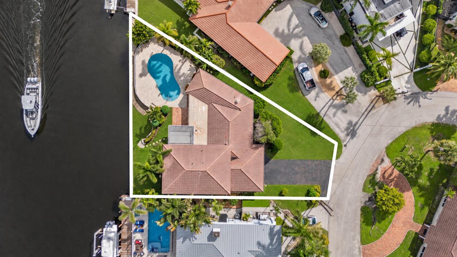 2651 NE 43RD Street, Lighthouse Point FL 33064