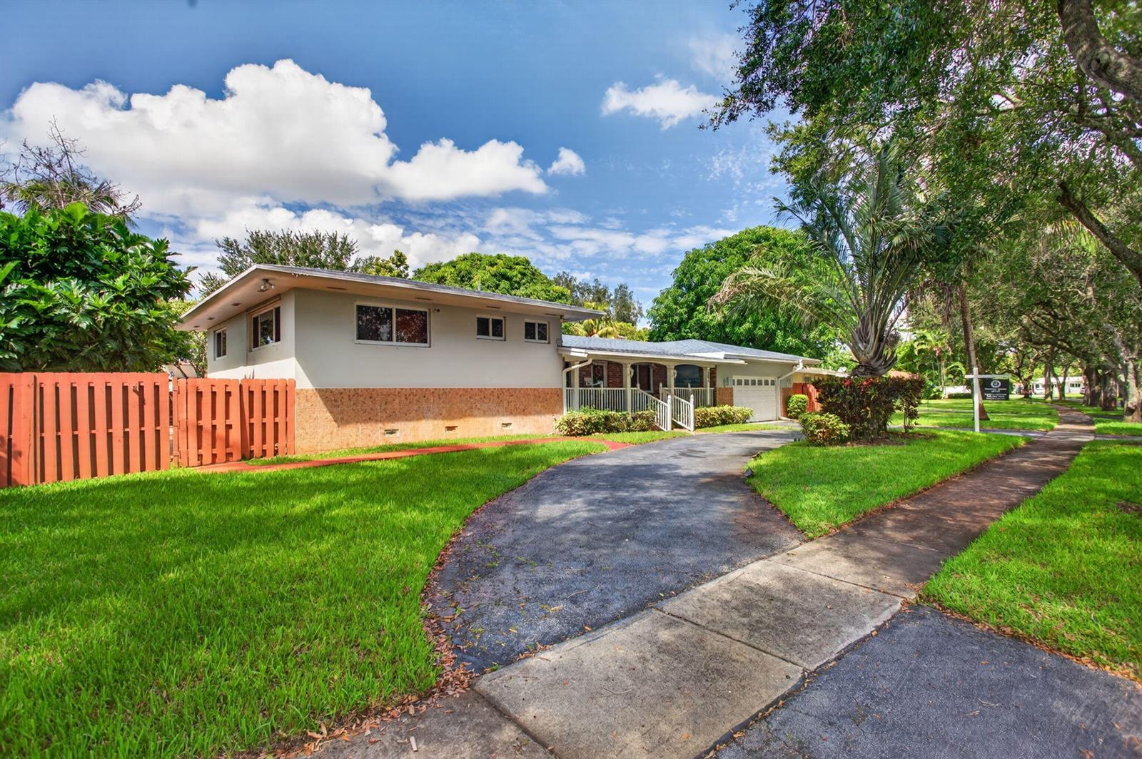 291 SW 60TH Avenue, Plantation FL 33317
