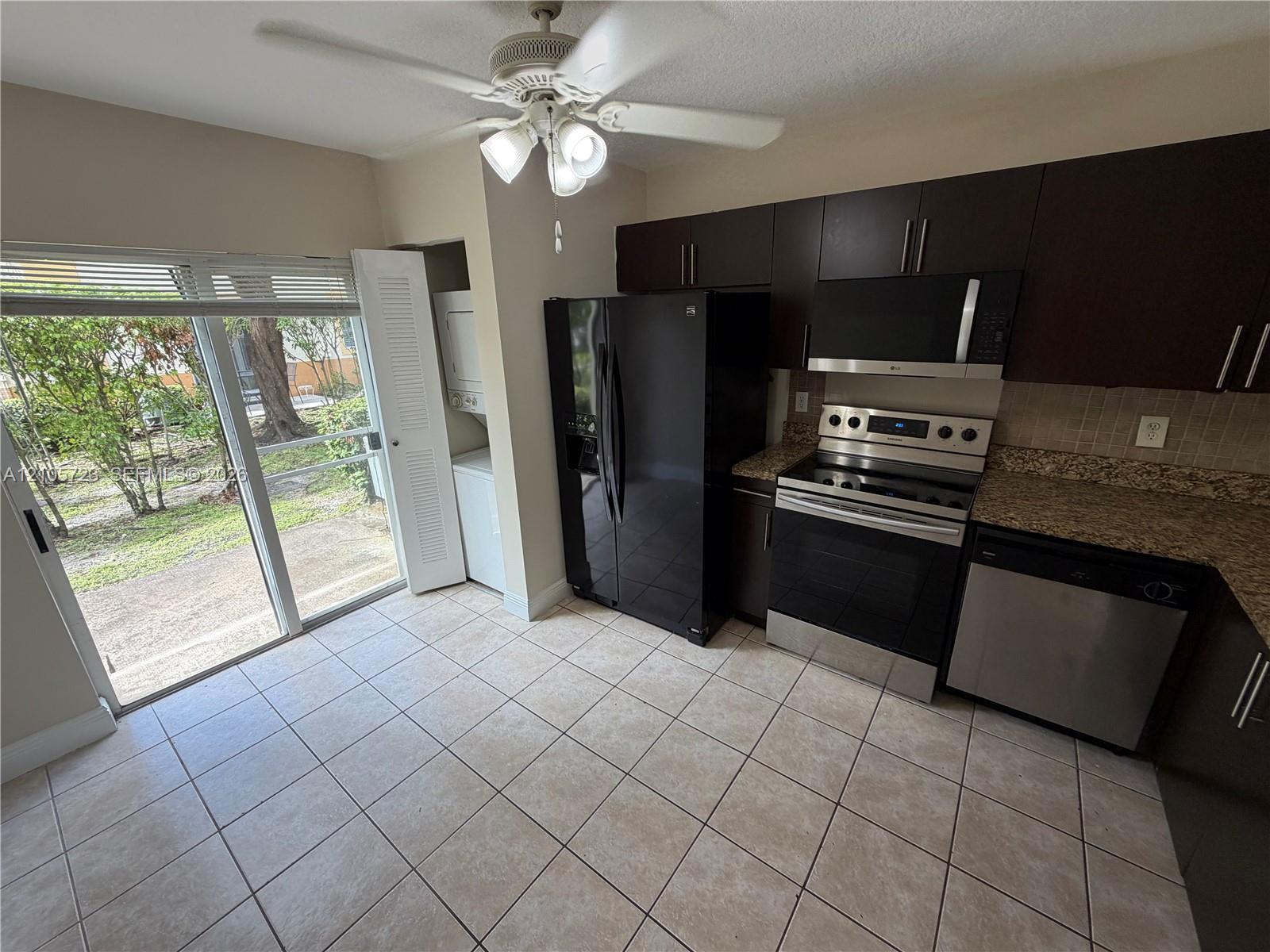 4785 SW 62nd Ave # 102, Davie FL 33314