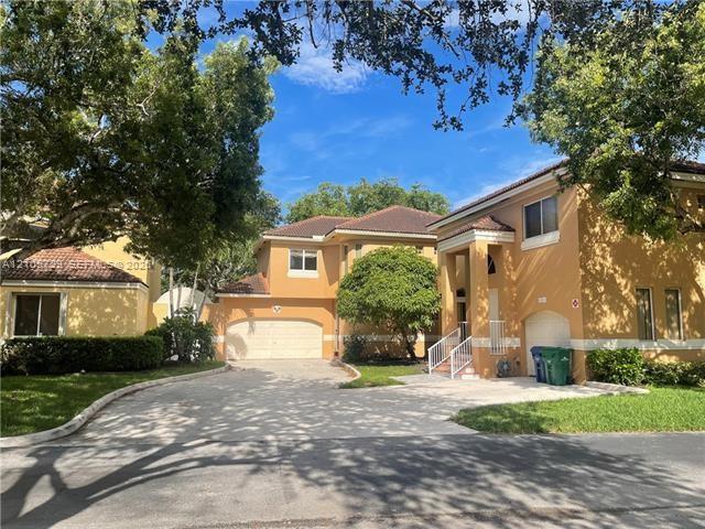 11255 Lakeview Dr # G, Coral Springs FL 33071