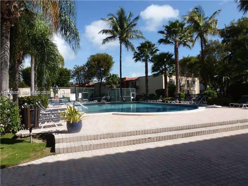10794 N Kendall Dr # B17, Miami FL 33176
