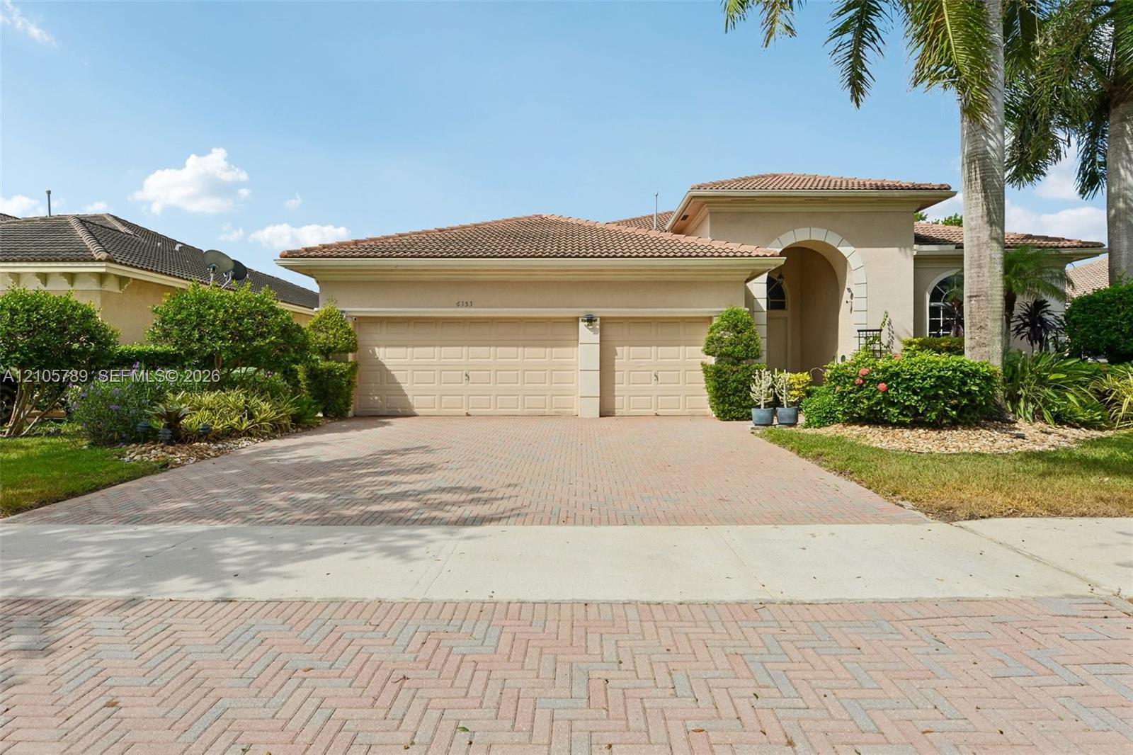 6353 SW 191st Ave, Pembroke Pines FL 33332