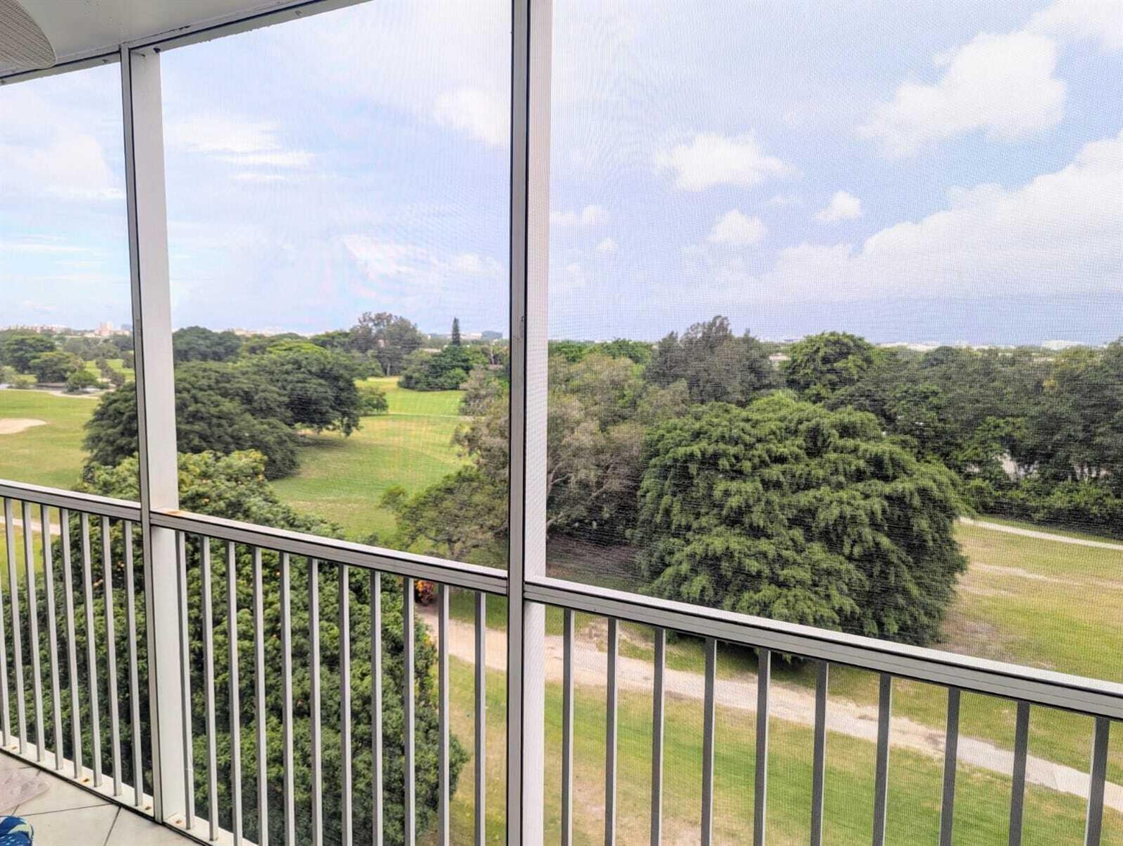 3150 N Palm Aire Drive # 709, Pompano Beach FL 33069