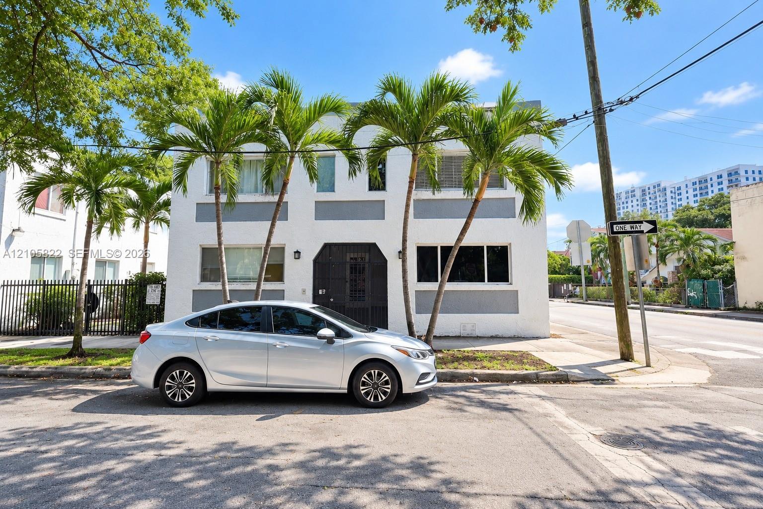 103 NW 6th Ave # 3, Miami FL 33128