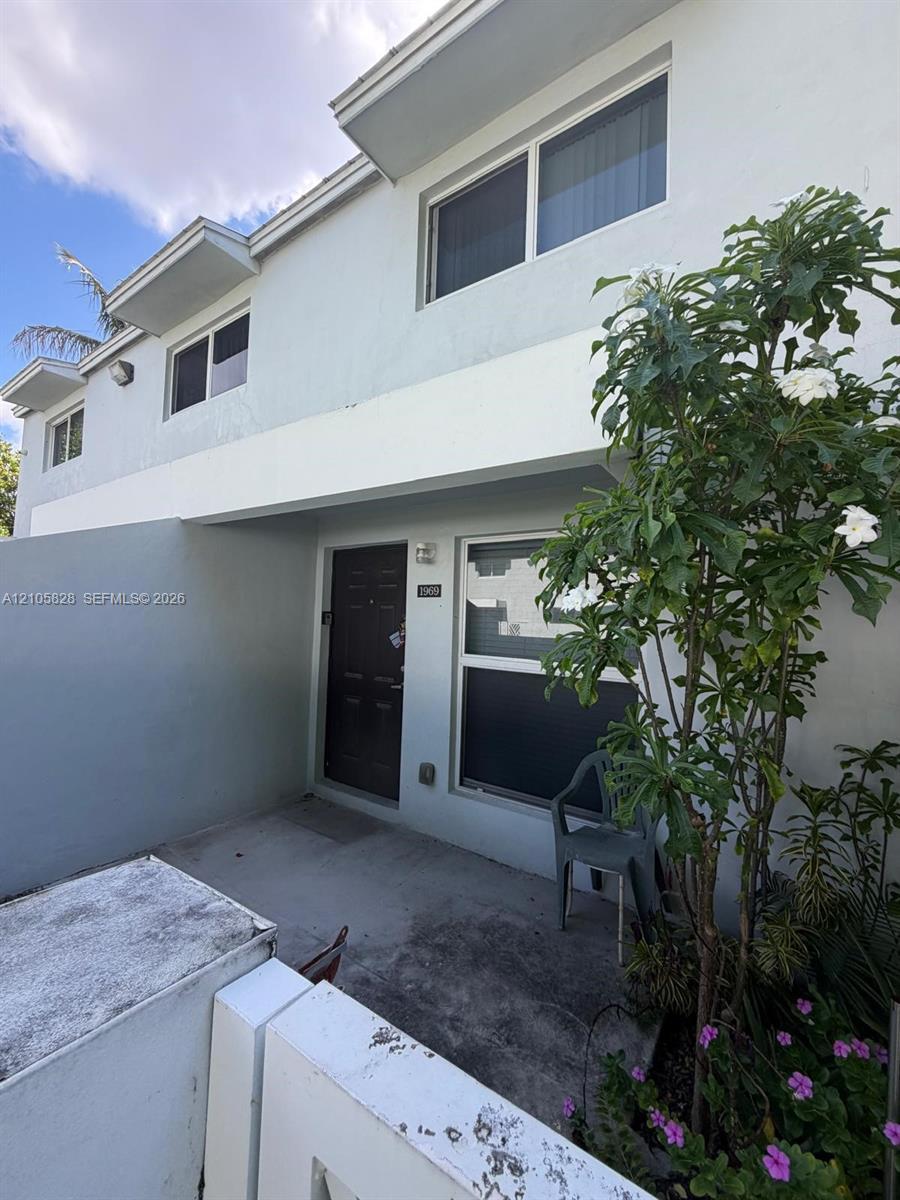 1969 NW 5th Pl # 433, Miami FL 33136