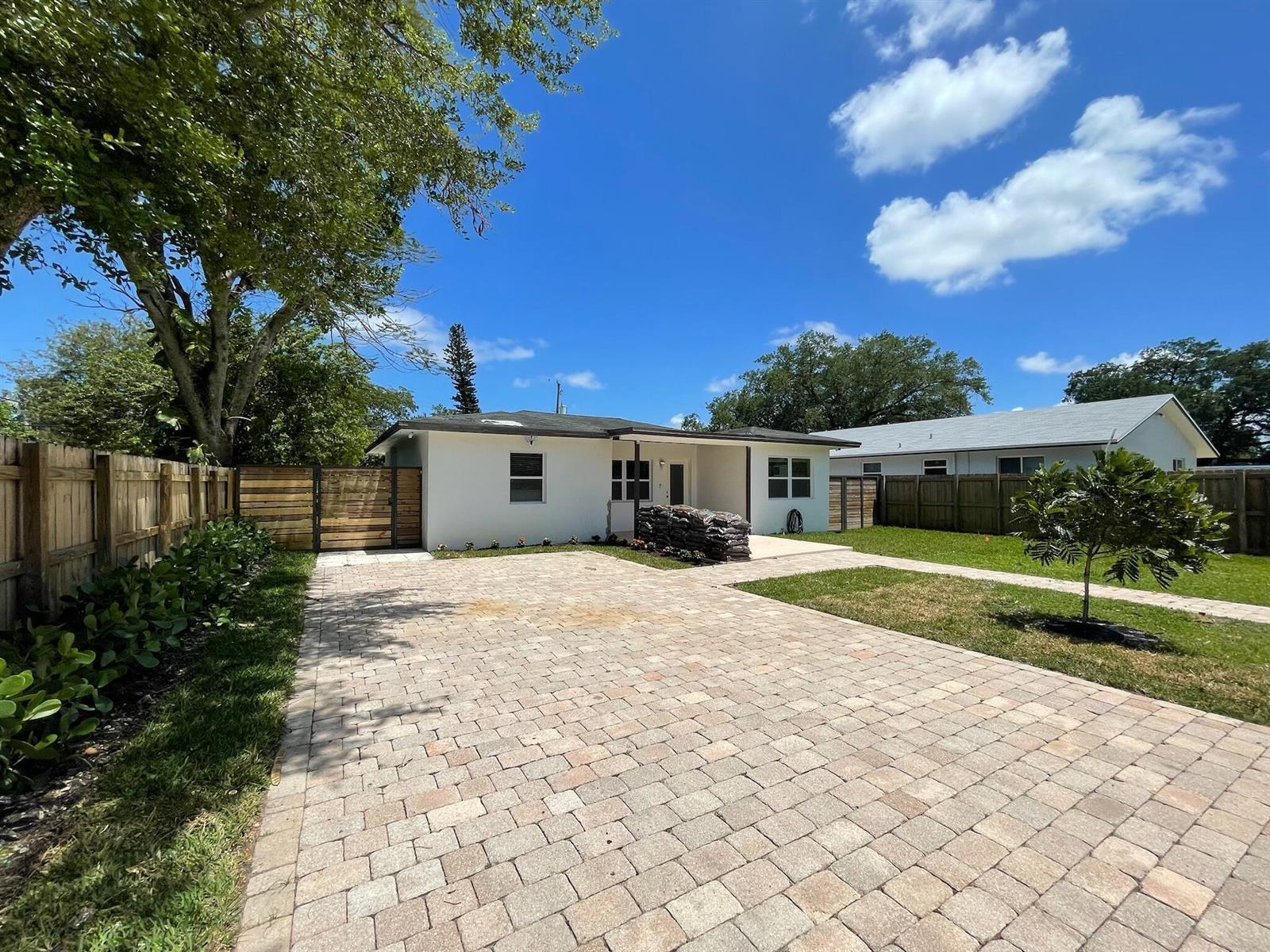 1564 SW 28th Terrace, Fort Lauderdale FL 33312