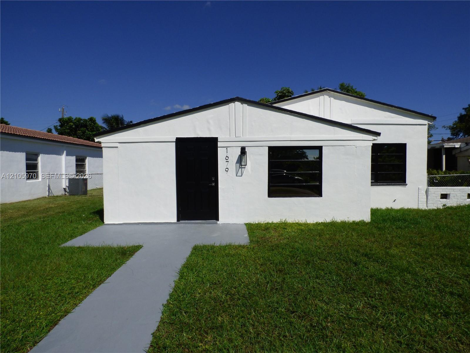 1679 NE 180th St, North Miami Beach FL 33162