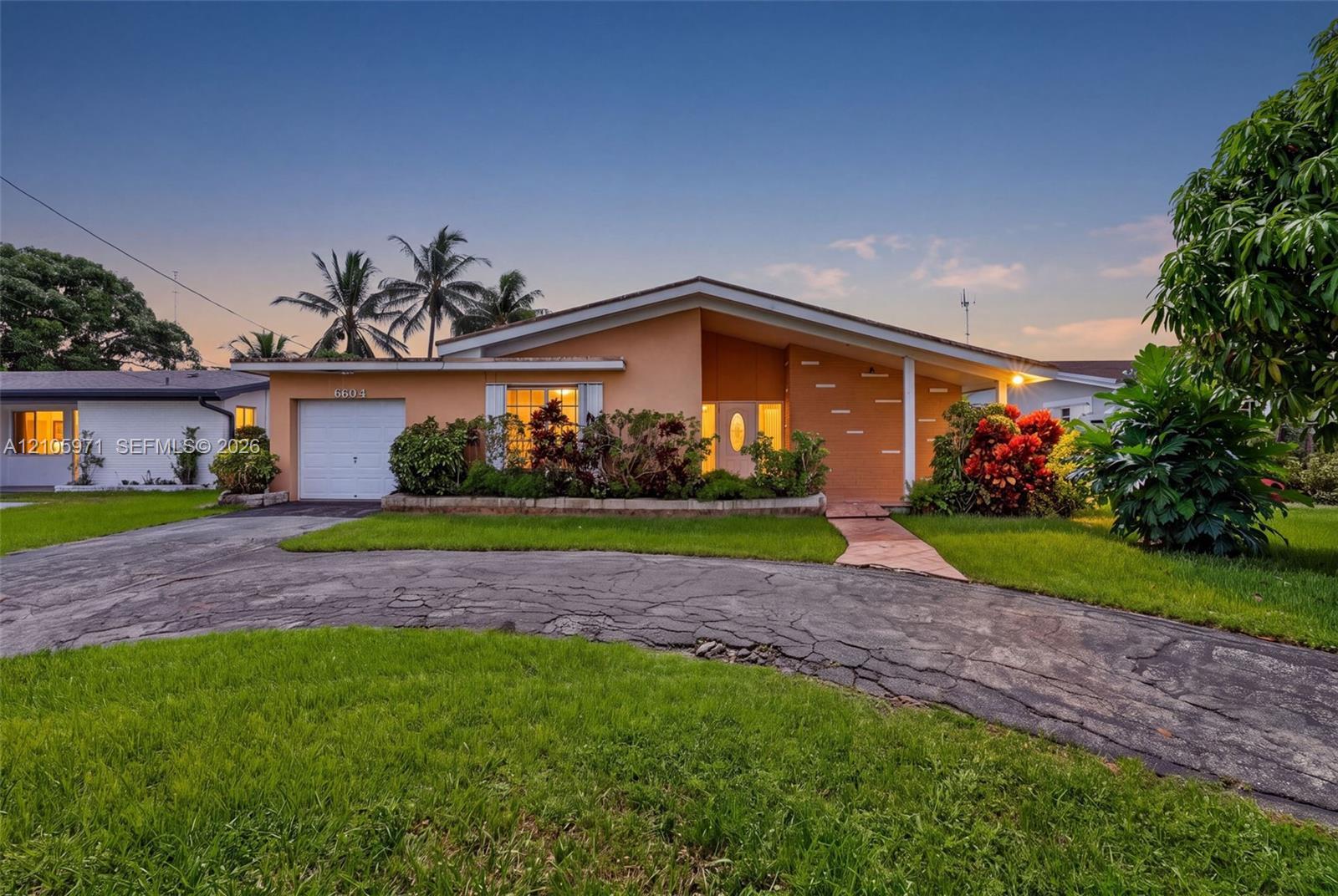 6604 Coconut Dr, Miramar FL 33023