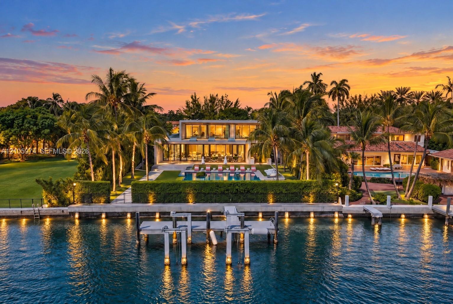 4395 Pine Tree Dr, Miami Beach FL 33140
