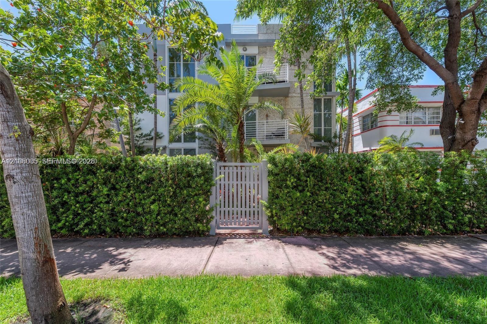 836 Pennsylvania Ave # D, Miami Beach FL 33139